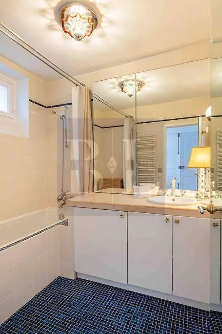 Apartment Dauphine Saint Germain 6Th Arr 2Bedrooms Paris France