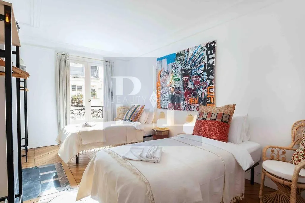 Apartment Dauphine Saint Germain 6Th Arr 2Bedrooms Paris France